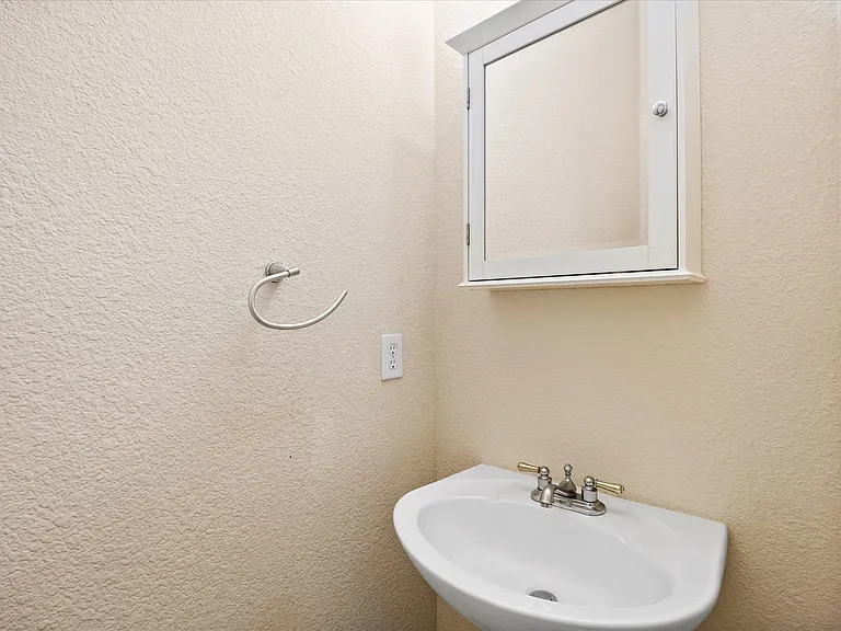 1108 Big Canyon Dr — Photo 29