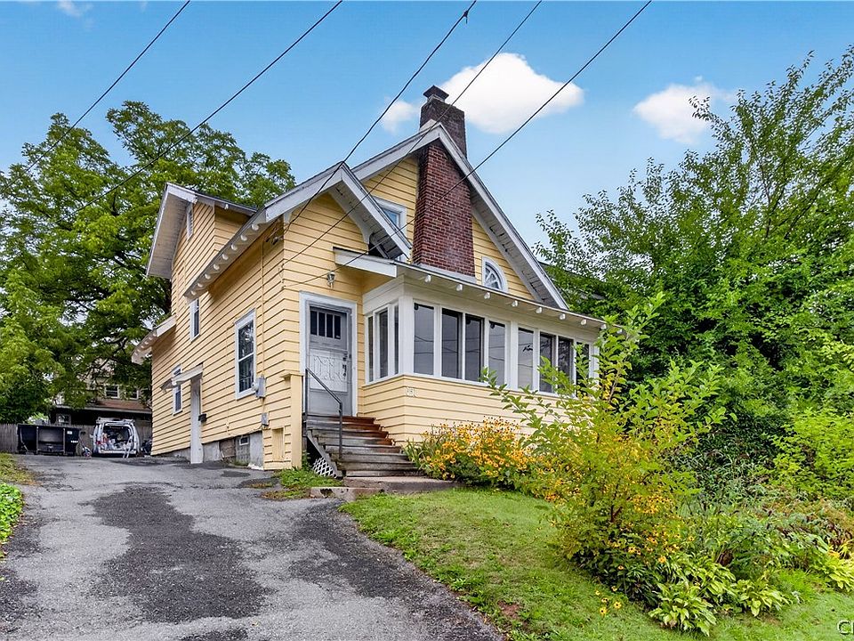 1st image of 651 Helen St