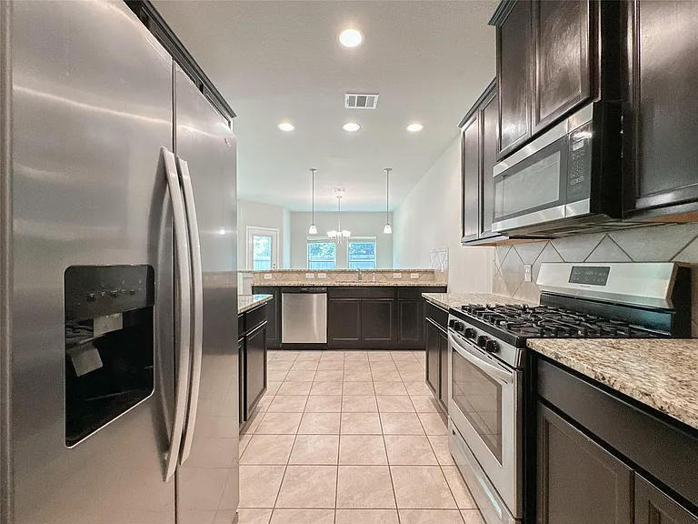 105 Camelot Place Ct — Photo 7