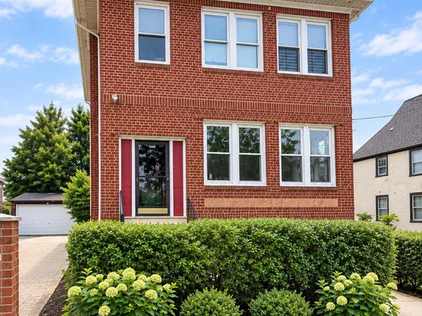 194 Voss Avenue, Yonkers, NY 10703