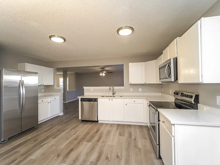 5724 Hammermill Dr — Photo 9