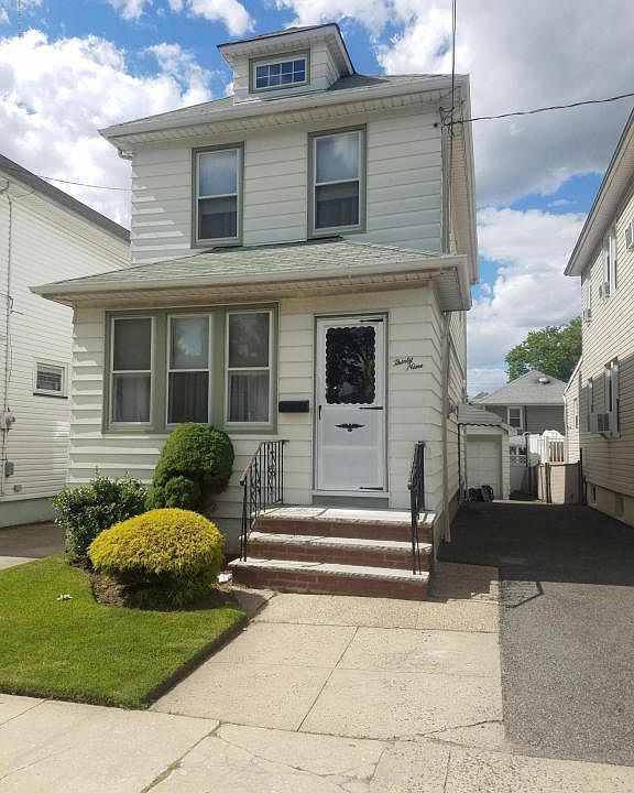 1st image of 39 Merriman Ave