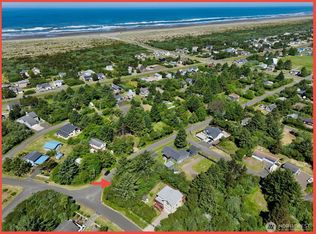 598 Volans Ave SW, Ocean Shores, WA 98569