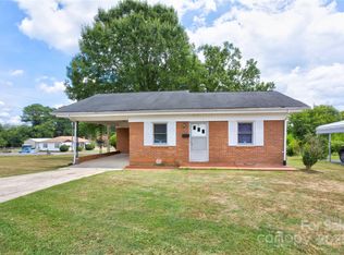 212 Elgin Dr NE, Concord, NC 28025