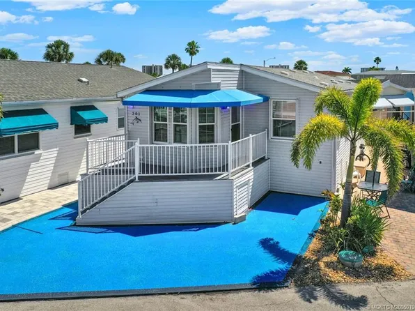 201 Nettles Blvd, Jensen Beach, FL 34957