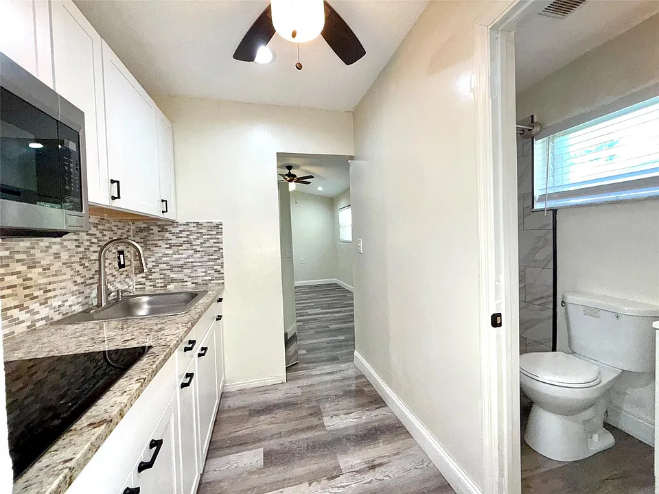 3548 NW 39th Ave