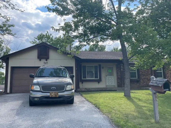 1 Rustic Meadow Ct, Saint Peters, MO 63376