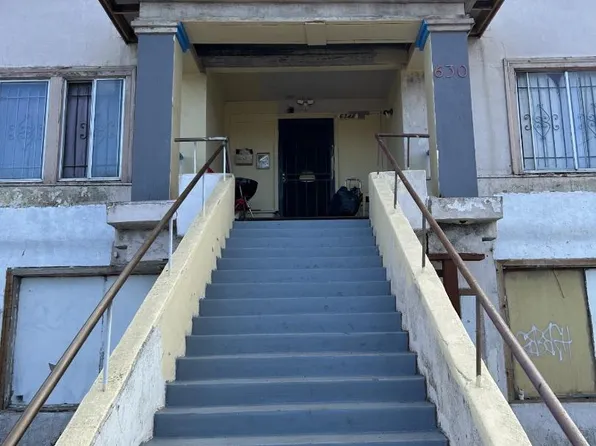 630 Harbour Way, Richmond, CA 94801