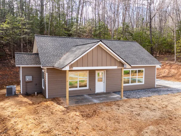 201 Avery Acres Loop, Hayesville, NC