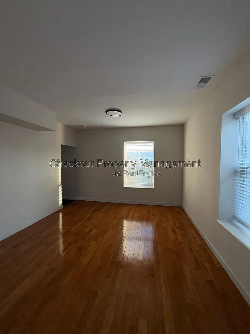 1 bed, 1.0 bath, 800 sqft, $1,095 — Photo 3