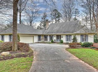 2301 Hartmill Ct, Charlotte, NC 28226