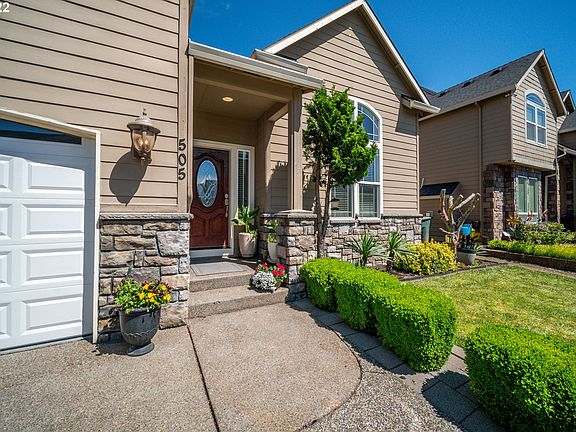 2nd image of 505 NE 169th Ave