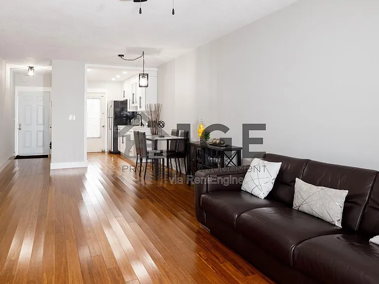 270 NE 191st St #103 — Photo 15