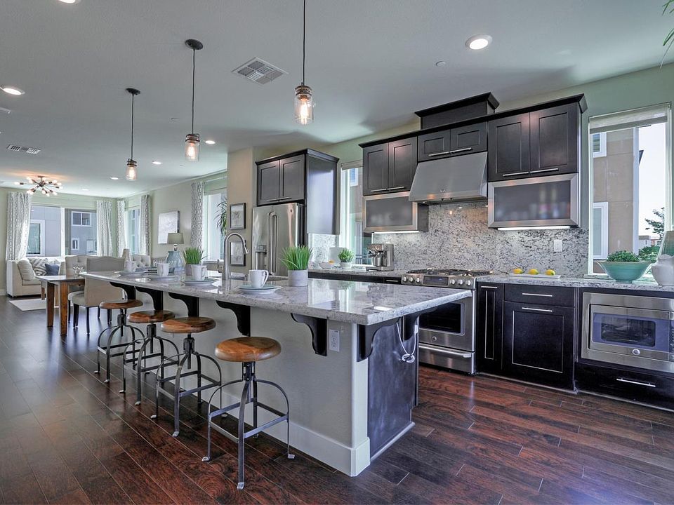 1st image of 6011 Golden Vista Dr