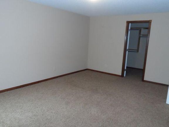 3rd image of 4513 N Wilderness Cir