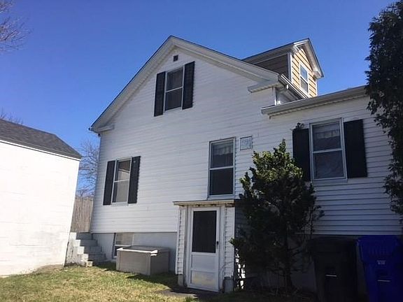 5th image of 111 Barrett Ave