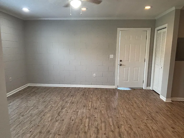 2241 W Pensacola St #50 — Photo 6