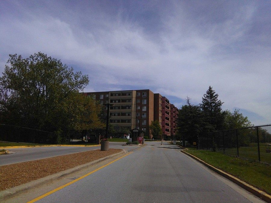 2nd image of 400 Park Ave APT 506
