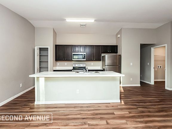 5th image of 3417 7th St SW