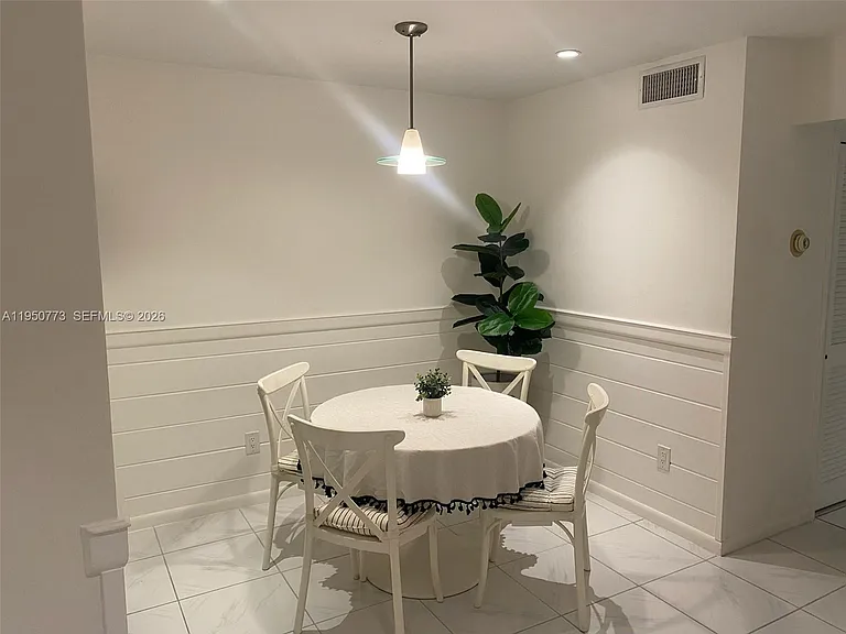 255 Sunrise Dr #308 — Photo 6
