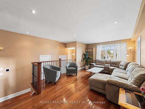5th image of 51 Rogers Rd