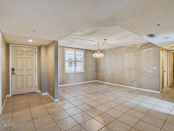 5th image of 3 Oceans West Blvd APT 4B6