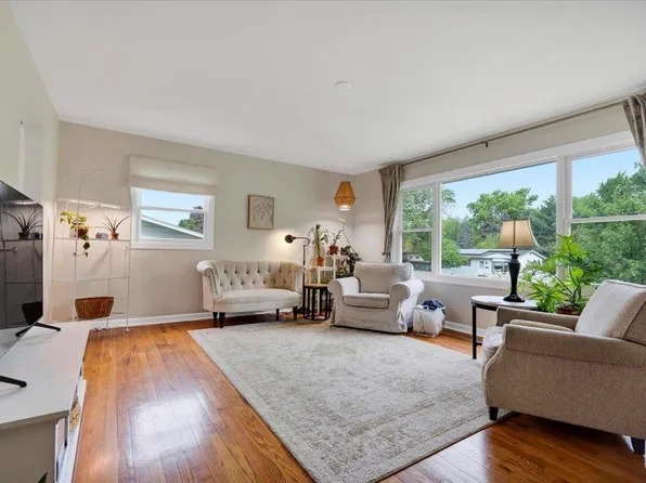 1917 Thackeray Rd, Madison, WI 53704