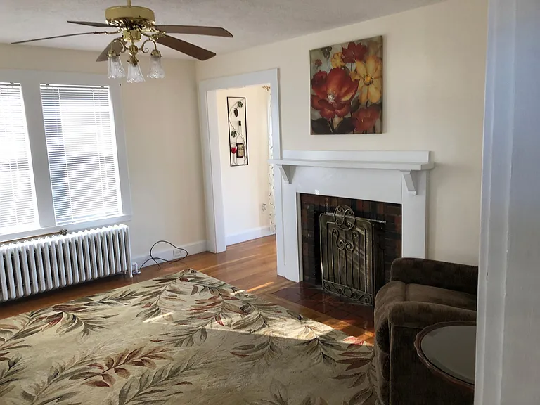 16 Poplar St — Photo 8