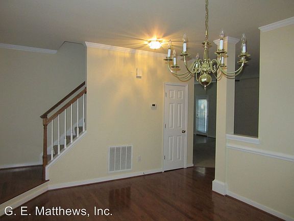 3rd image of 22131 Jordan Heights Dr