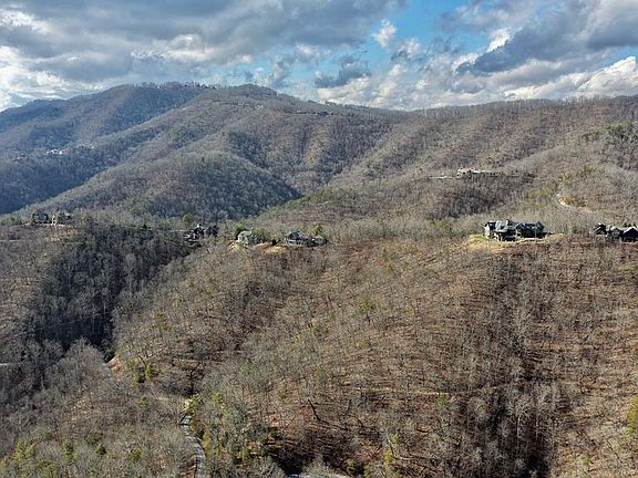 5th image of 104 Wilson Rdg