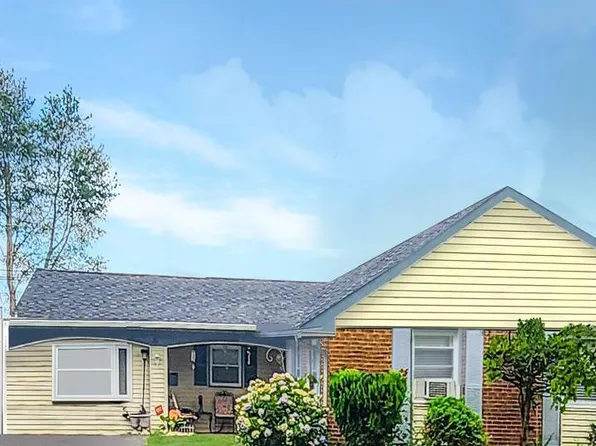 20 Myrtlewood Ln, Willingboro, NJ 08046