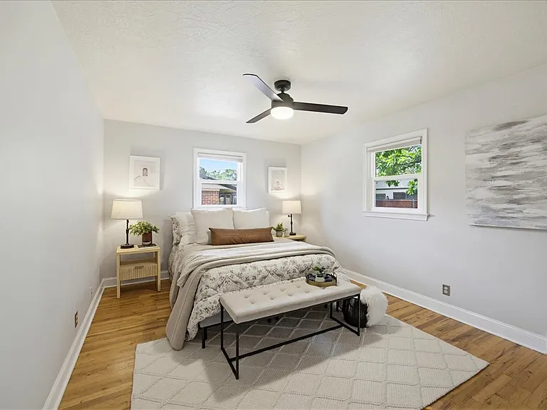 611 S Michael St — Photo 11