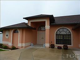 1st image of 411 NE 16th Pl