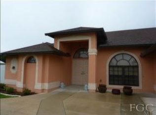 411 NE 16th Pl, Cape Coral, FL 33909