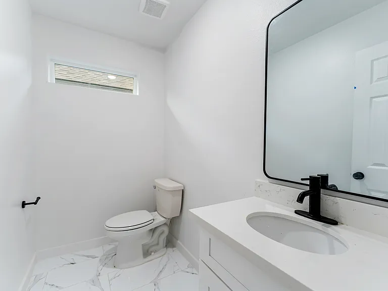 9324 Firnat St #B — Photo 22