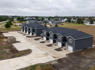 1657 N Baltimore Ave, Mount Zion, IL 62549