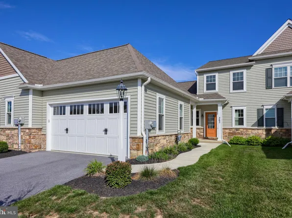363 Meadow Rose Dr #148, Lititz, PA 17543