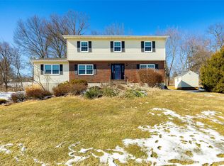 22 Four Winds Dr, Poughkeepsie, NY 12603