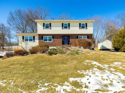 22 Four Winds Drive, Poughkeepsie, NY, 12603