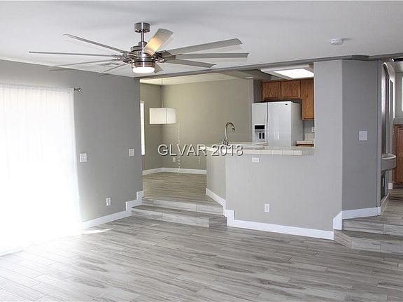 4th image of 977 Plantain Lily Ave