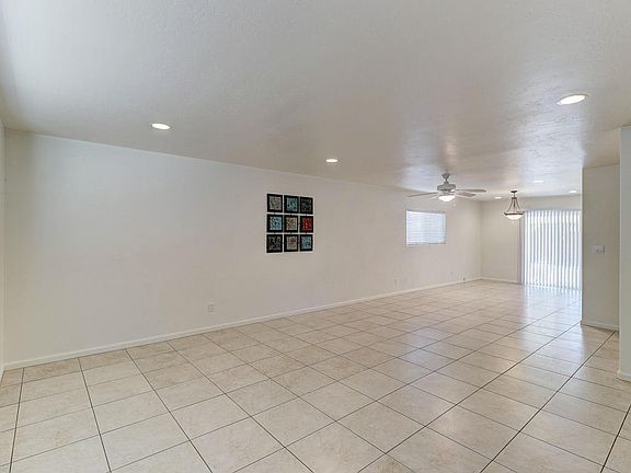4th image of 8225 E Indianola Ave