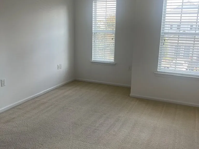 1543 Hambledon Loop — Photo 15
