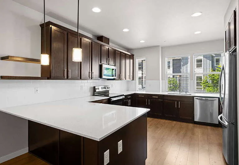 13717 Admiralty Way #G4 — Photo 11
