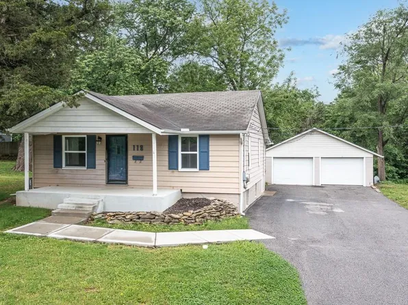 118 N Garfield St, Bonner Springs, KS 66012