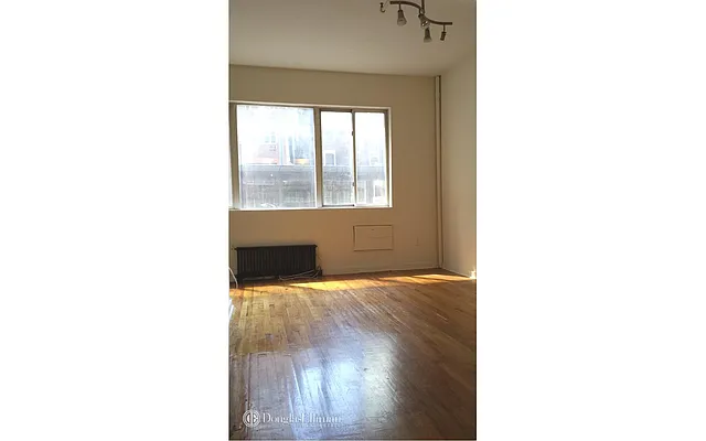 Rented by Douglas Elliman | media 13