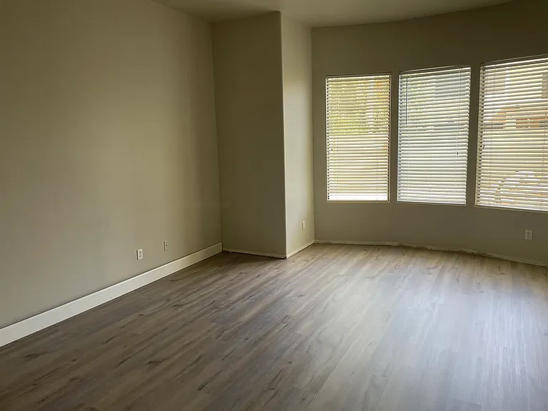 694 W Desert Broom Dr — Photo 13