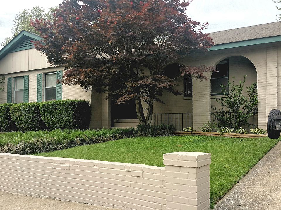 1st image of 111 Golf Cart Dr