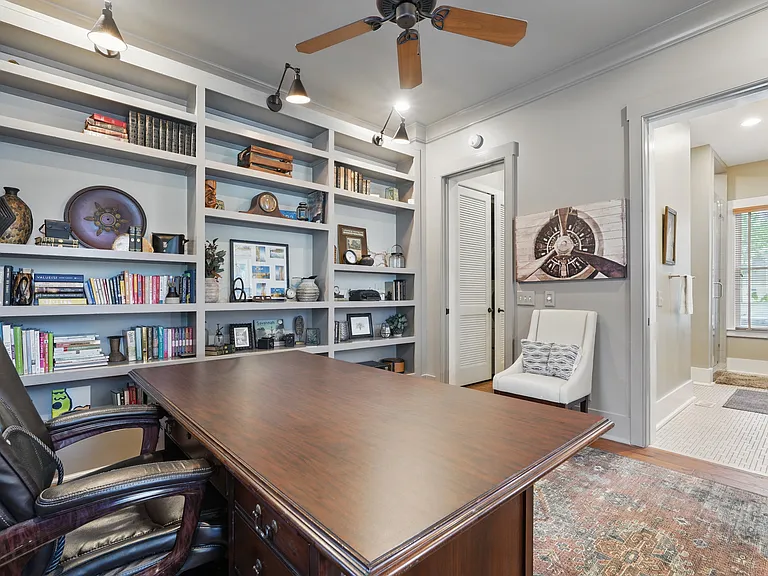 221 E Park Ave — Photo 24