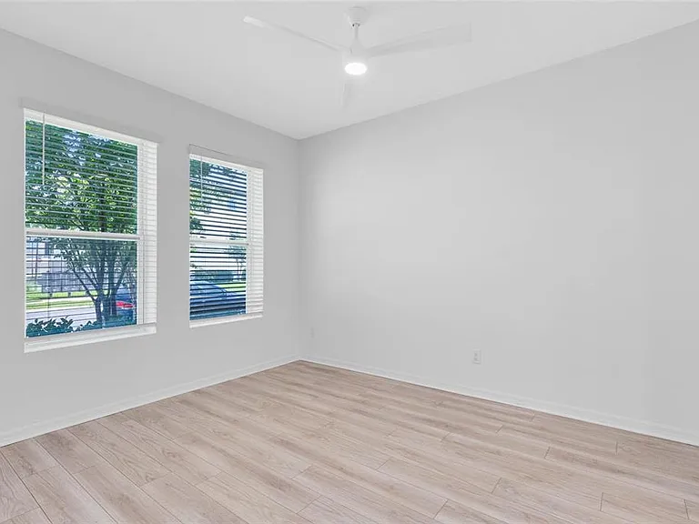 8472 Sperry St — Photo 3