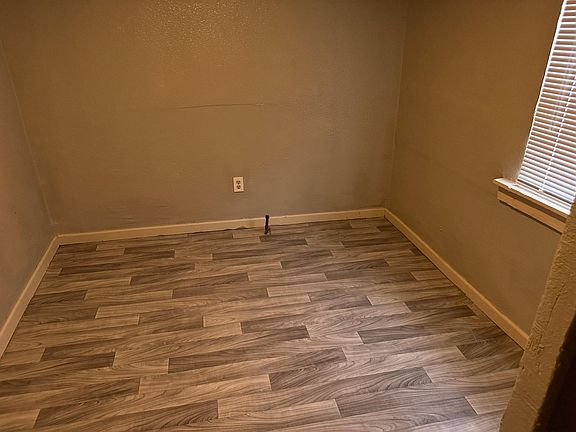 2nd image of 2305 Wilhurt Ave
